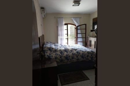 Casa à venda com 4 quartos, 200m² em Jardim Las Vegas, Santo André