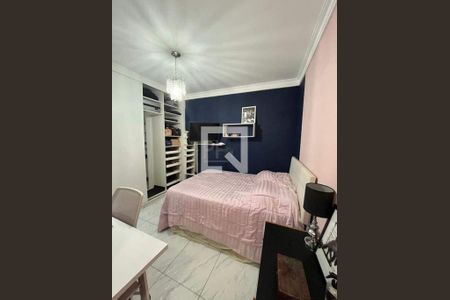 Casa à venda com 4 quartos, 200m² em Jardim Las Vegas, Santo André