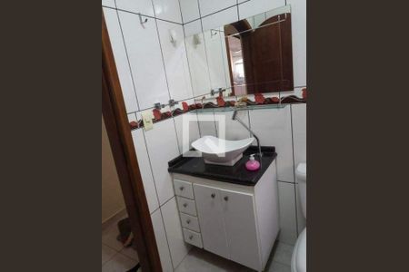 Casa à venda com 4 quartos, 200m² em Jardim Las Vegas, Santo André