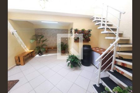 Casa à venda com 4 quartos, 173m² em Nova Petrópolis, São Bernardo do Campo