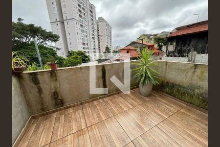 Casa à venda com 3 quartos, 240m² em Vila Humaita, Santo André