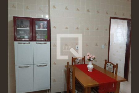 Casa à venda com 4 quartos, 246m² em Vila Dayse, São Bernardo do Campo