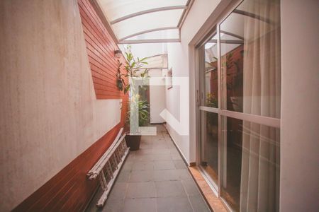 Área comum - Corredor Lateral de casa à venda com 3 quartos, 250m² em Planalto Paulista, São Paulo