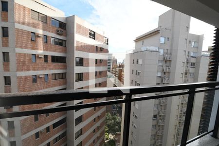 Sala - Vista de apartamento à venda com 1 quarto, 52m² em Cambuí, Campinas