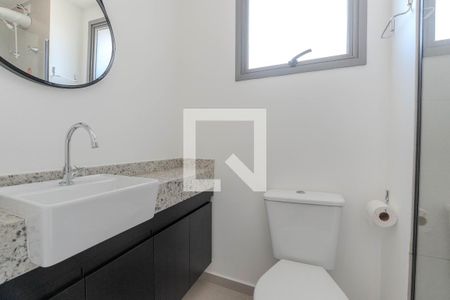 Banheiro de kitnet/studio para alugar com 1 quarto, 22m² em Sumarezinho, São Paulo