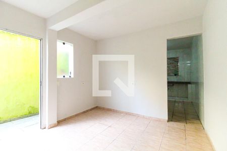 Sala de casa para alugar com 2 quartos, 50m² em Jardim Itapemirim, São Paulo