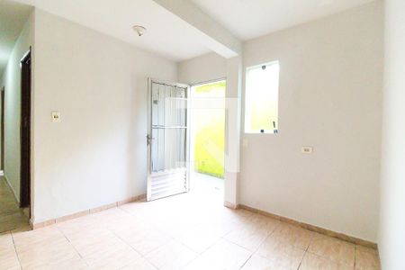 Sala de casa para alugar com 2 quartos, 50m² em Jardim Itapemirim, São Paulo