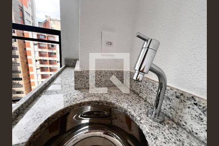 Sacada da Sala de apartamento à venda com 1 quarto, 49m² em Cambuí, Campinas