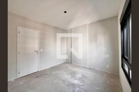 Quarto de apartamento à venda com 1 quarto, 49m² em Cambuí, Campinas