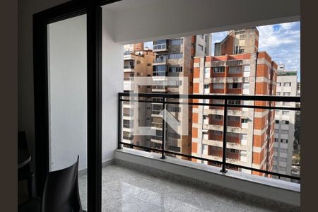 Sacada da Sala de apartamento à venda com 1 quarto, 49m² em Cambuí, Campinas