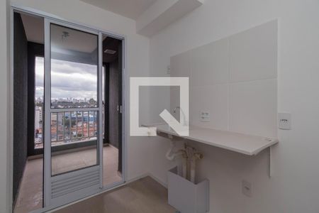 Sala/Cozinha de apartamento à venda com 2 quartos, 31m² em Vila Santa Clara, São Paulo