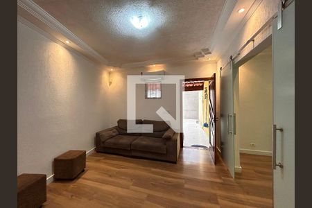 Sala de TV de casa à venda com 4 quartos, 330m² em Vila Palmeiras, São Paulo