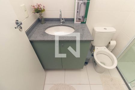 Banheiro de apartamento para alugar com 1 quarto, 35m² em República, São Paulo