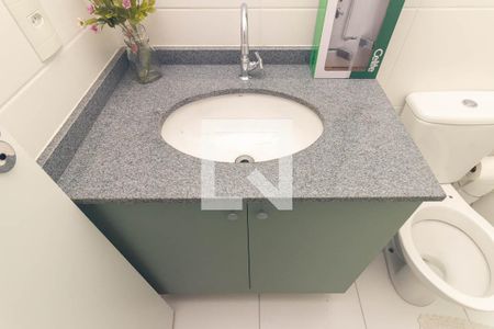Banheiro de apartamento para alugar com 1 quarto, 35m² em República, São Paulo