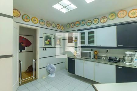 Apartamento à venda com 3 quartos, 200m² em Barra da Tijuca, Rio de Janeiro