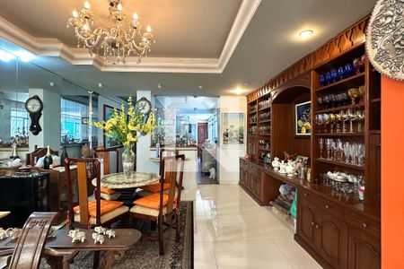 Sala de apartamento à venda com 2 quartos, 145m² em Copacabana, Rio de Janeiro