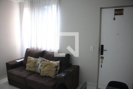 Sala de apartamento para alugar com 2 quartos, 48m² em Bonsucesso, Belo Horizonte