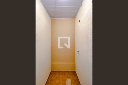 Banheiro de Serviço de casa à venda com 5 quartos, 250m² em Vila Regente Feijó, São Paulo