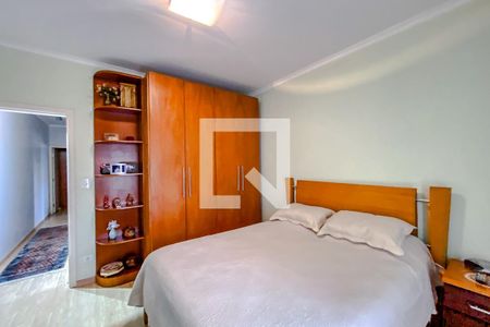 Suíte de casa à venda com 5 quartos, 250m² em Vila Regente Feijó, São Paulo