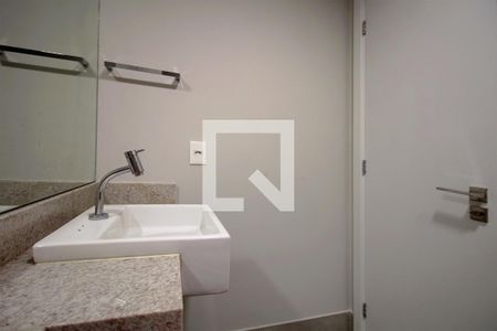 Banheiro de apartamento para alugar com 1 quarto, 42m² em Barro Preto, Belo Horizonte