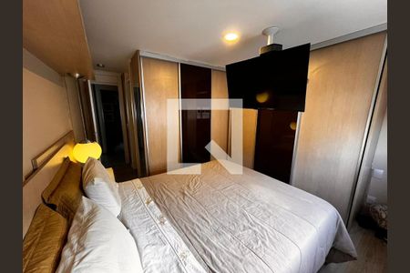 Suíte  de casa de condomínio para alugar com 4 quartos, 177m² em Jardim Itu, Porto Alegre