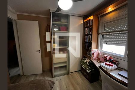 Quarto 1 de casa de condomínio para alugar com 4 quartos, 177m² em Jardim Itu, Porto Alegre