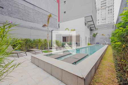 Piscina de kitnet/studio para alugar com 1 quarto, 44m² em Pinheiros, São Paulo
