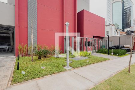 Fachada de kitnet/studio para alugar com 1 quarto, 44m² em Pinheiros, São Paulo