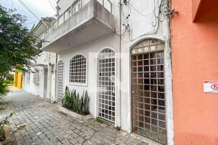 Fachada de casa para alugar com 1 quarto, 40m² em Cambuci, São Paulo