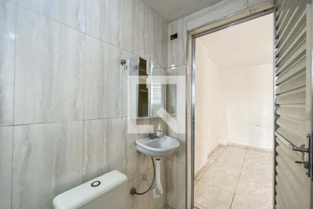 Banheiro de casa para alugar com 1 quarto, 40m² em Cambuci, São Paulo