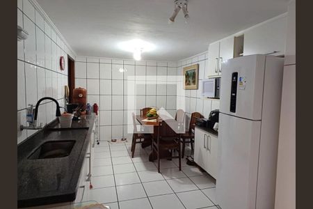 Foto 23 de casa à venda com 3 quartos, 170m² em Cidade Dutra, São Paulo