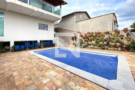 Piscina de casa para alugar com 5 quartos, 417m² em Havaí, Belo Horizonte