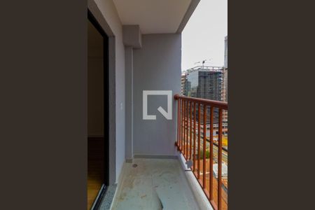 Varanda de kitnet/studio para alugar com 1 quarto, 26m² em Jardim das Acacias, São Paulo
