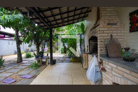 Quintal de casa de condomínio à venda com 3 quartos, 380m² em Vargem Grande, Rio de Janeiro