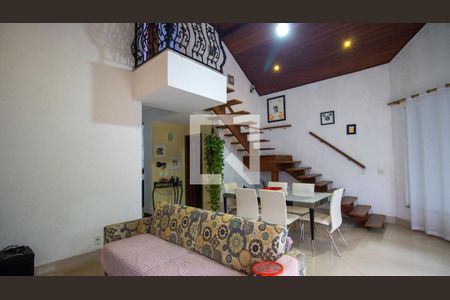 Sala de casa de condomínio à venda com 3 quartos, 380m² em Vargem Grande, Rio de Janeiro