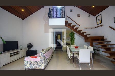 Sala de casa de condomínio à venda com 3 quartos, 380m² em Vargem Grande, Rio de Janeiro