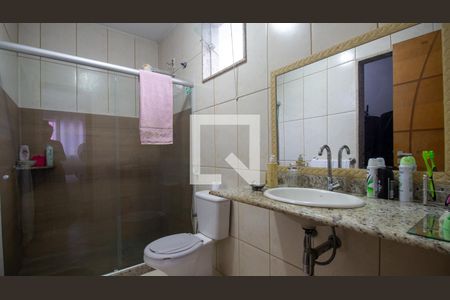 Banheiro da Suíte de casa de condomínio à venda com 3 quartos, 380m² em Vargem Grande, Rio de Janeiro