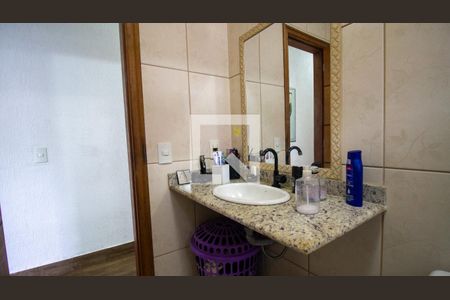 Banheiro Social de casa de condomínio à venda com 3 quartos, 380m² em Vargem Grande, Rio de Janeiro