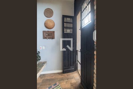 Sala de casa à venda com 3 quartos, 312m² em Vila Nova, Porto Alegre