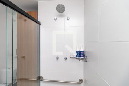 Banheiro de kitnet/studio para alugar com 1 quarto, 30m² em Pompeia, São Paulo