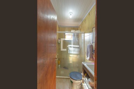Banheiro de casa à venda com 2 quartos, 100m² em Harmonia, Canoas