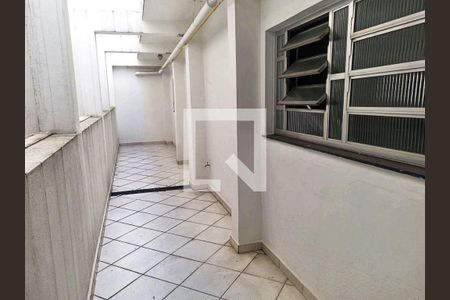 Casa à venda com 5 quartos, 300m² em Vila Albertina, São Paulo