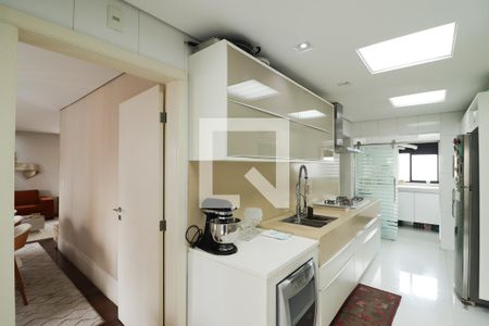 Apartamento à venda com 171m², 3 quartos e 3 vagasCozinha 