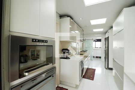Apartamento à venda com 171m², 3 quartos e 3 vagasCozinha 