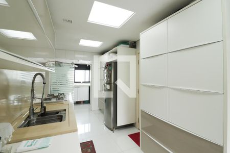 Apartamento à venda com 171m², 3 quartos e 3 vagasCozinha 
