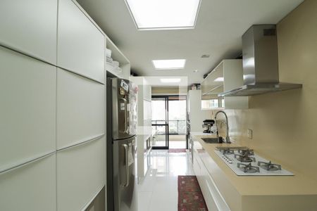 Apartamento à venda com 171m², 3 quartos e 3 vagasCozinha 