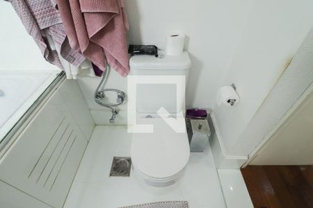 Apartamento à venda com 171m², 3 quartos e 3 vagasBanheiro da Suíte 2