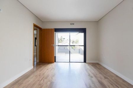 Casa à venda com 4 quartos, 400m² em Vila Albertina, São Paulo