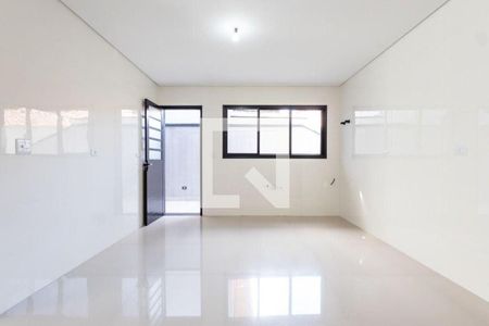 Casa à venda com 4 quartos, 400m² em Vila Albertina, São Paulo