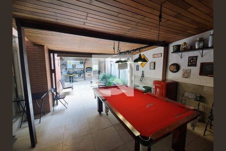 Apartamento à venda com 3 quartos, 250m² em Vila Paris, Belo Horizonte